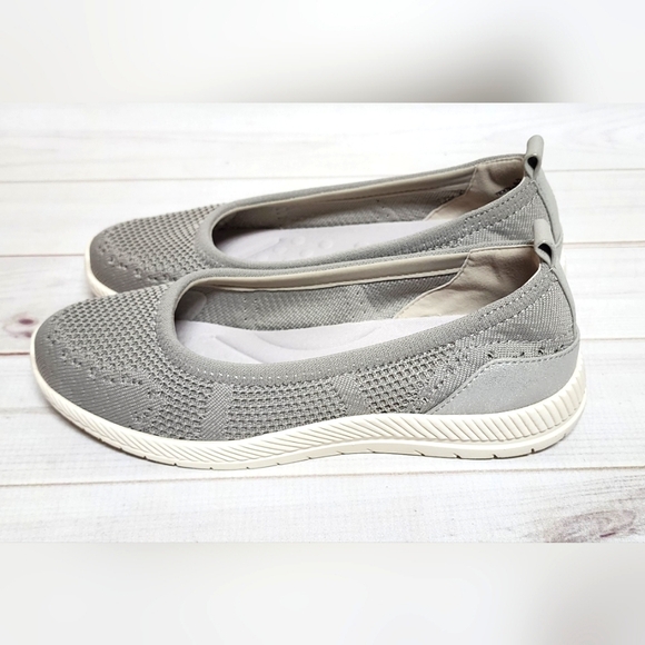 New Easy Spirit Glitz Walking Shoes in Taupe Size 7.5 WW - Picture 5 of 12